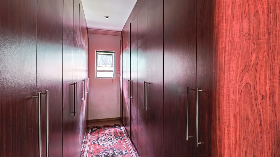 7 Bedroom Property for Sale in Cashan North West